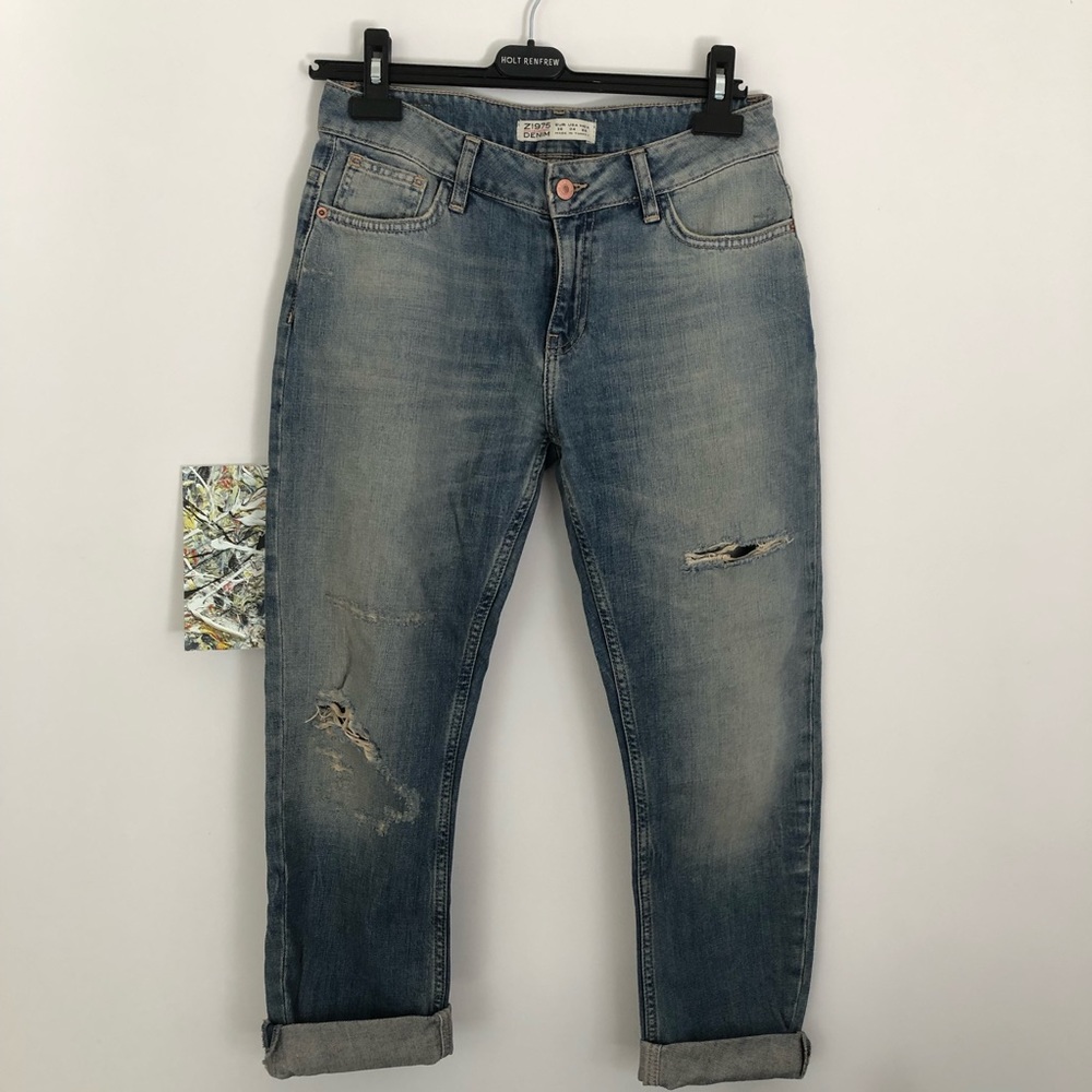 Zara Distressed Denim Jeans Size 26